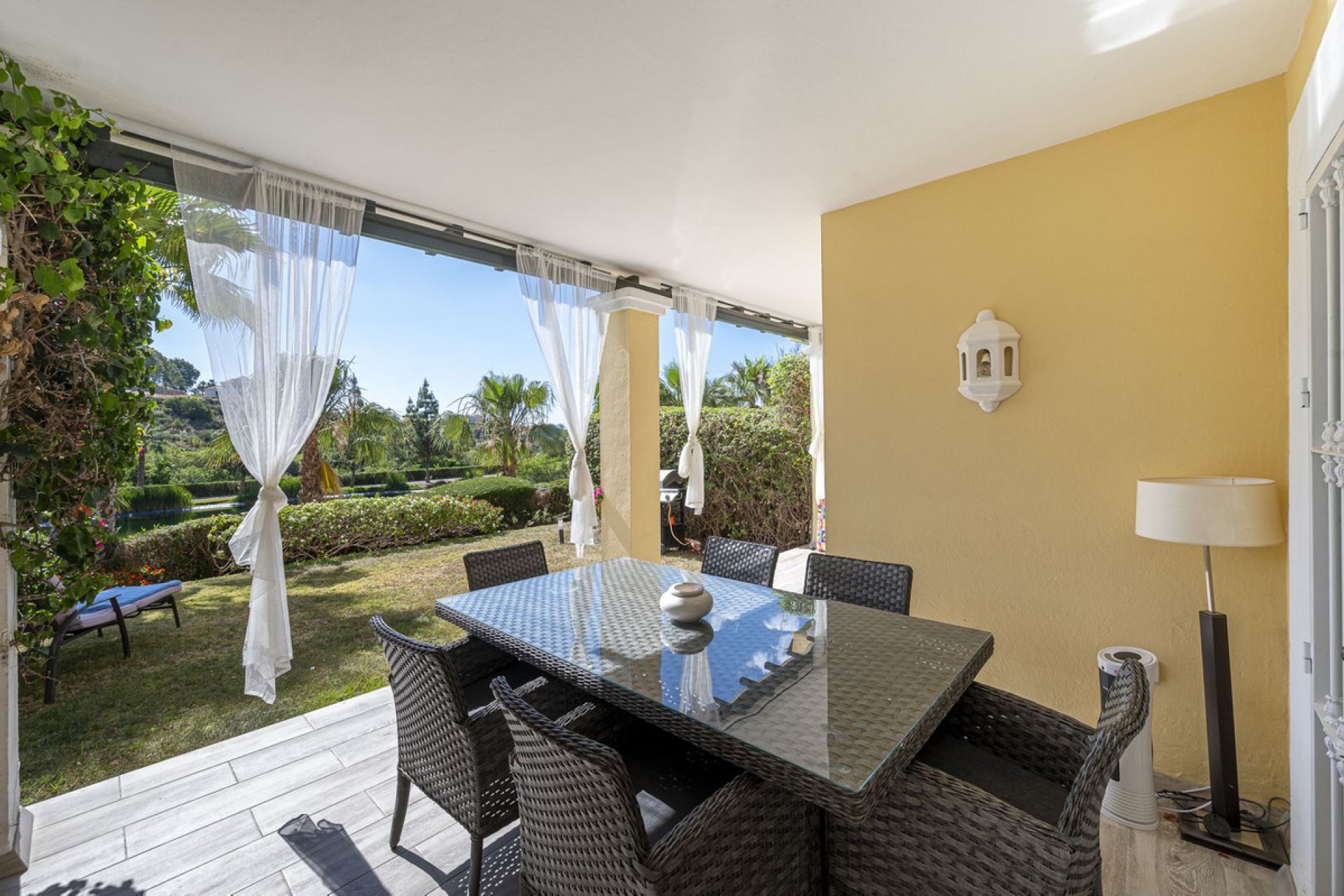 Resale - Apartment - La Quinta