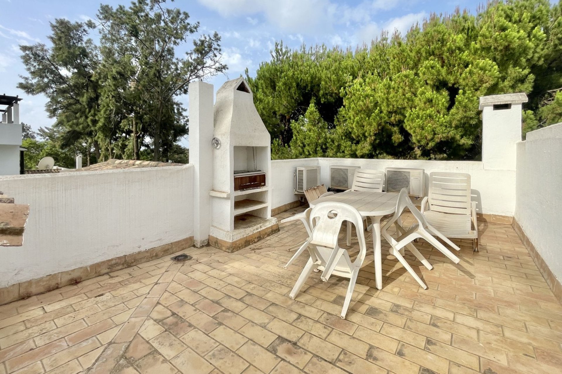 Resale - Apartment - Marbella