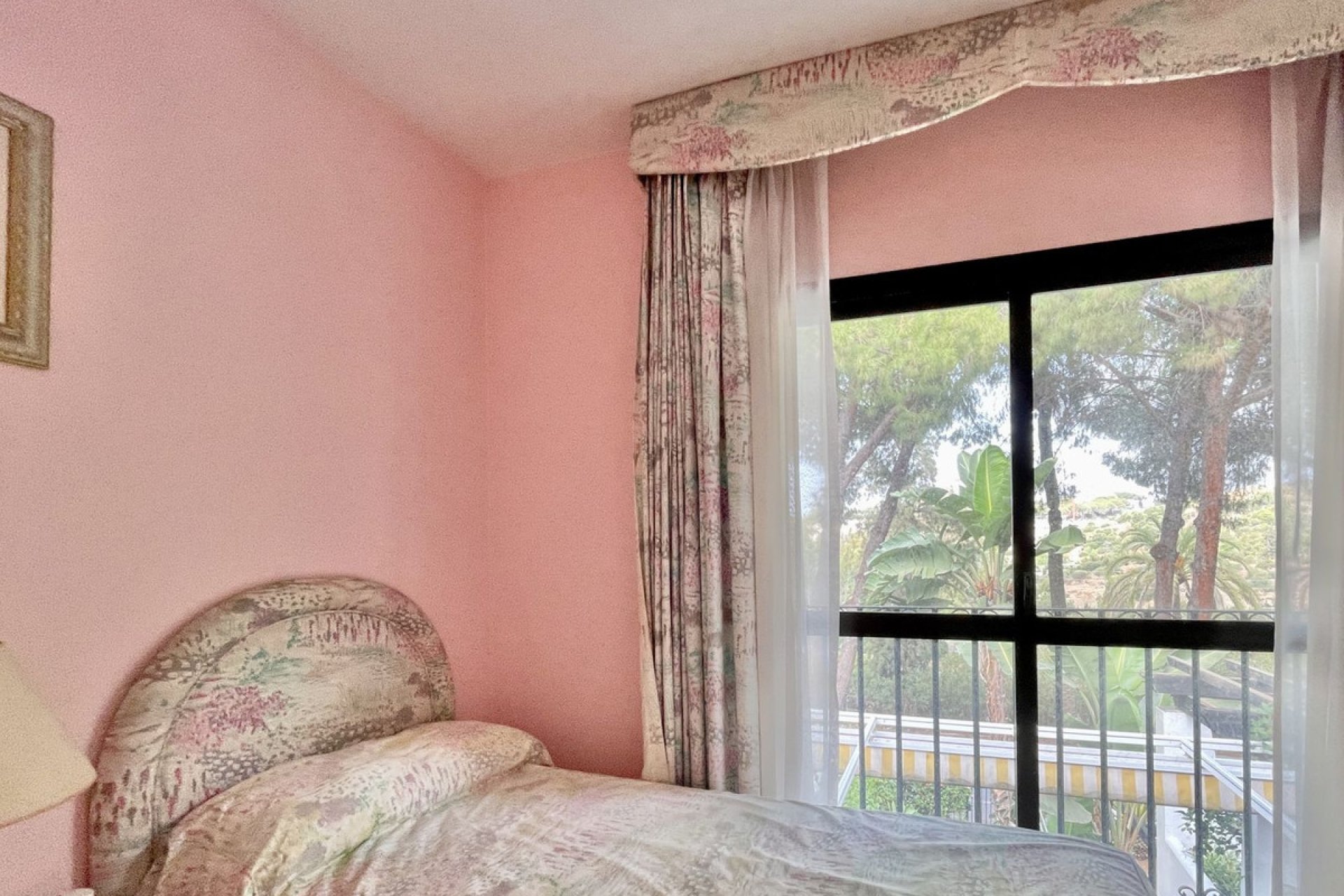 Resale - Apartment - Marbella