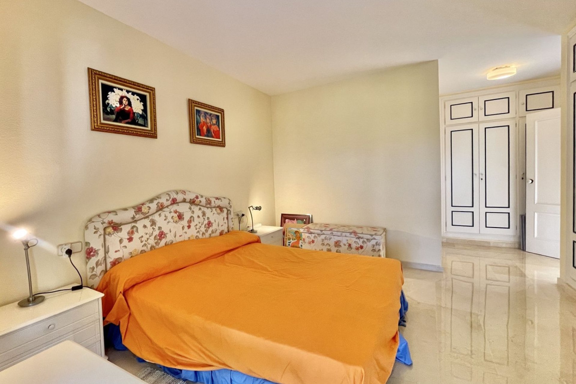 Resale - Apartment - Marbella