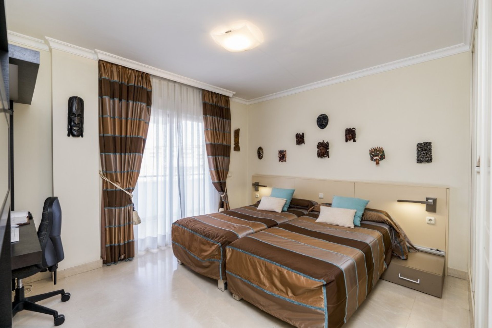 Resale - Apartment - Marbella