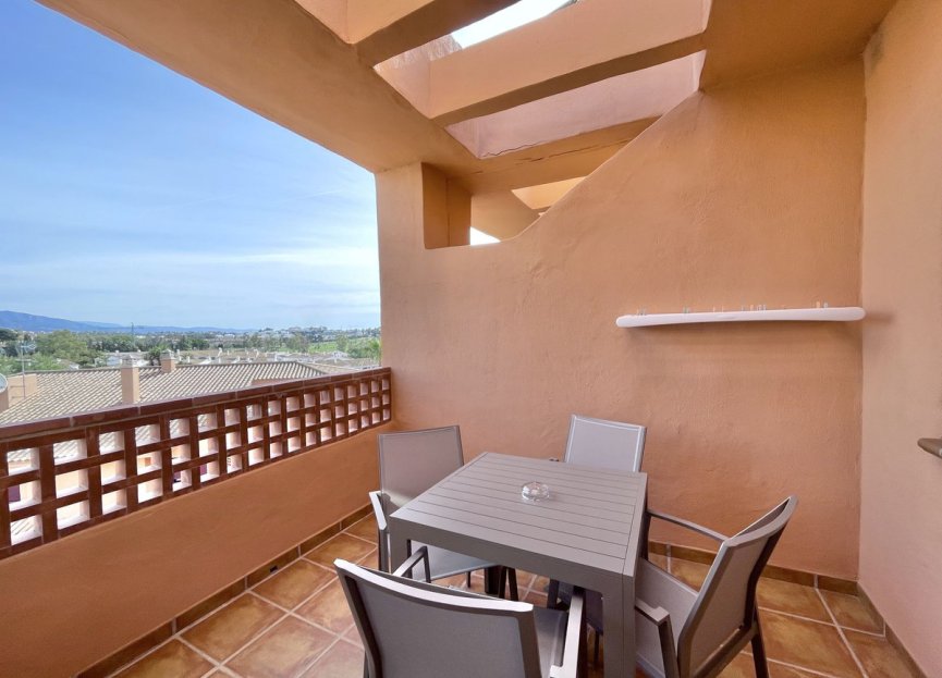 Resale - Apartment - Middle Floor Apartment - Benahavís - Benahavís Centro