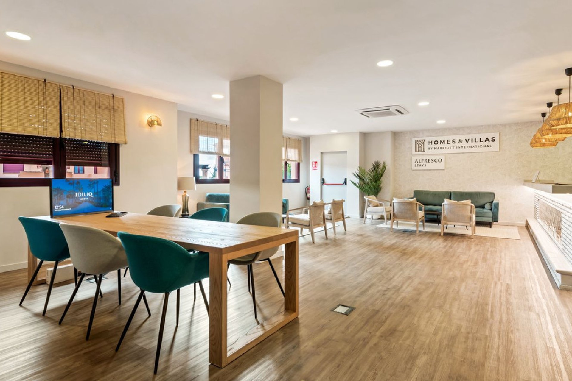 Resale - Apartment - Middle Floor Apartment - Benahavís - Benahavís Centro