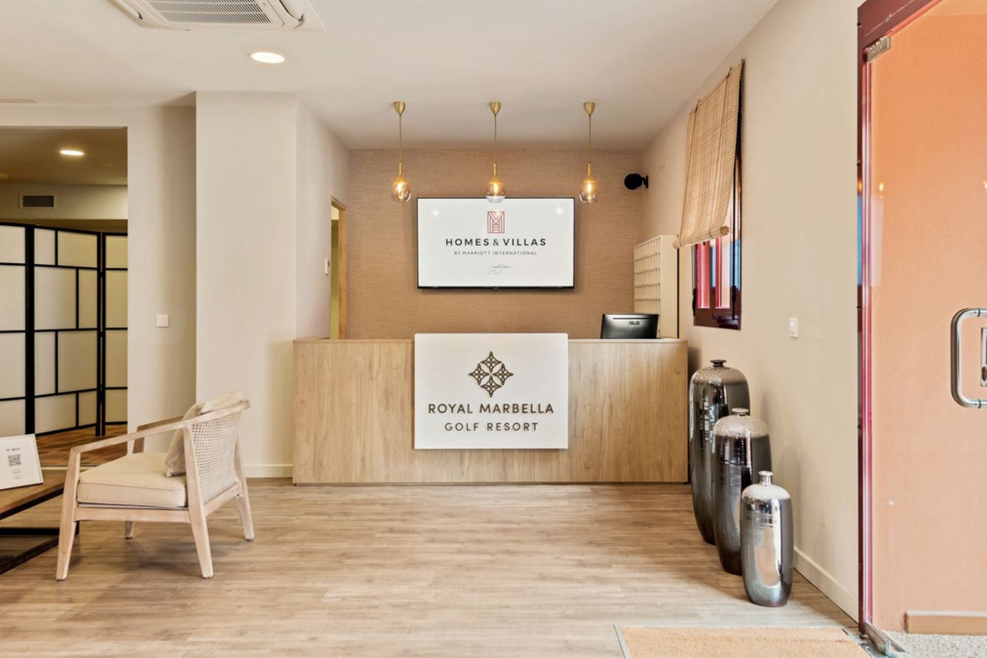 Resale - Apartment - Middle Floor Apartment - Benahavís - Benahavís Centro