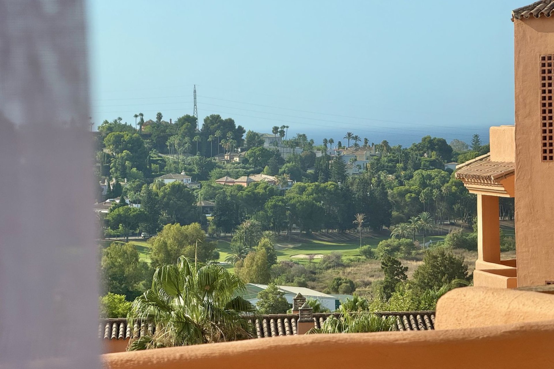 Resale - Apartment - Middle Floor Apartment - Benahavís - Benahavís Centro