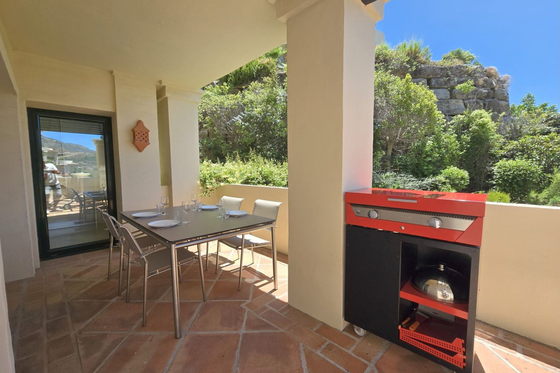 Resale - Apartment - Middle Floor Apartment - Benahavís - Benahavís Centro