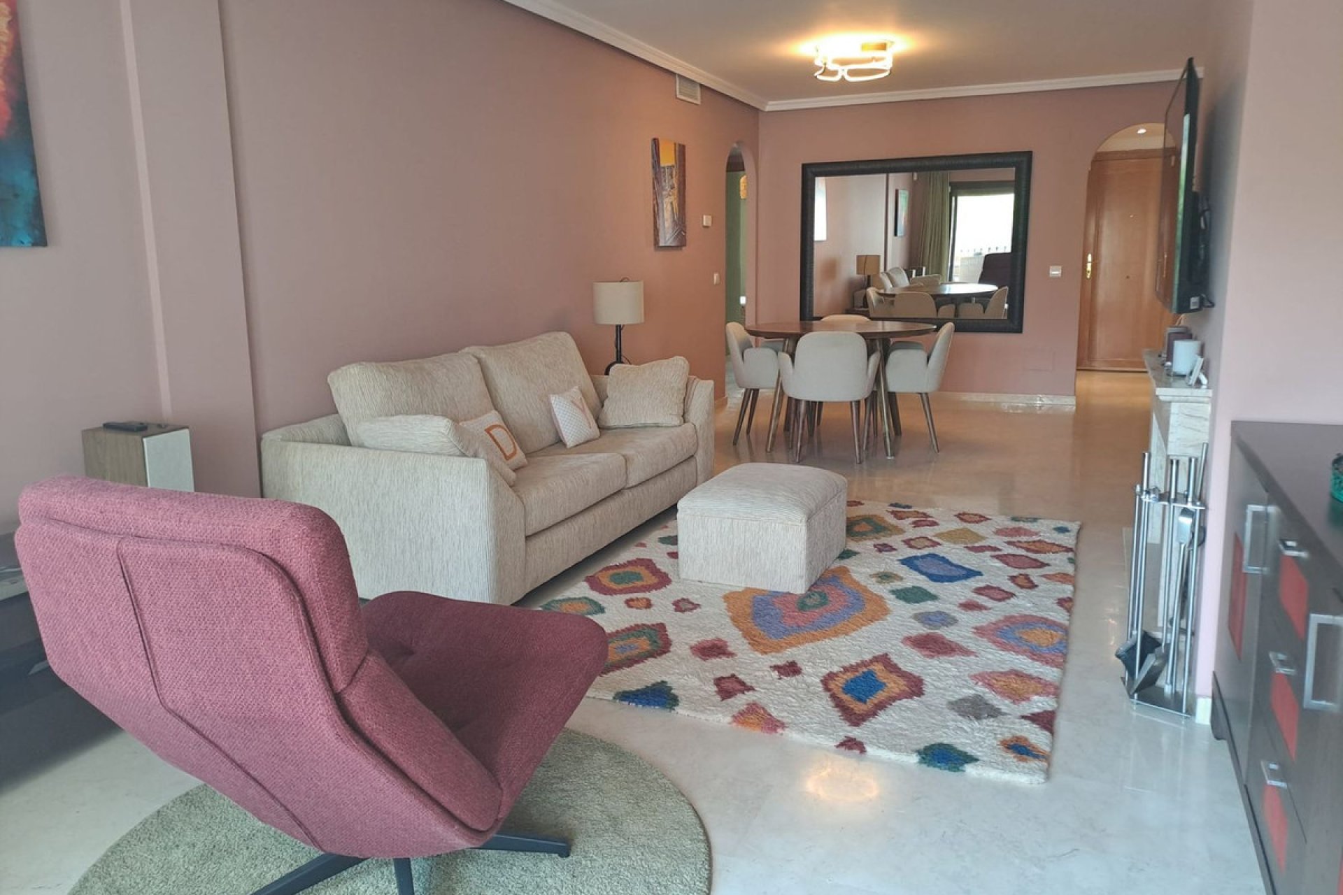 Resale - Apartment - Middle Floor Apartment - Benahavís - Benahavís Centro