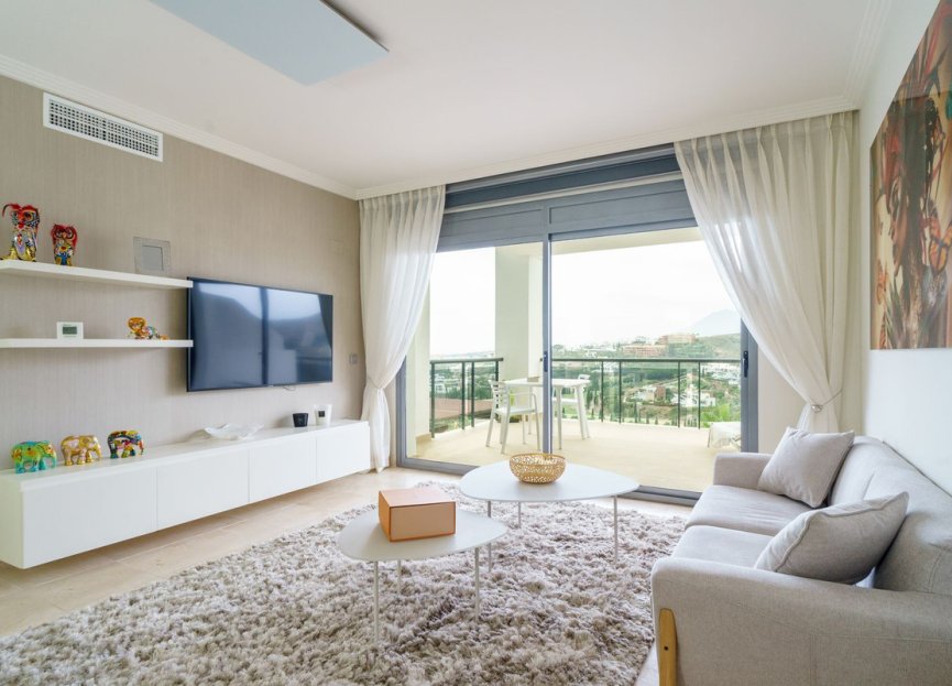 Resale - Apartment - Middle Floor Apartment - Benahavís - Benahavís Centro