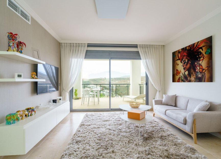 Resale - Apartment - Middle Floor Apartment - Benahavís - Benahavís Centro