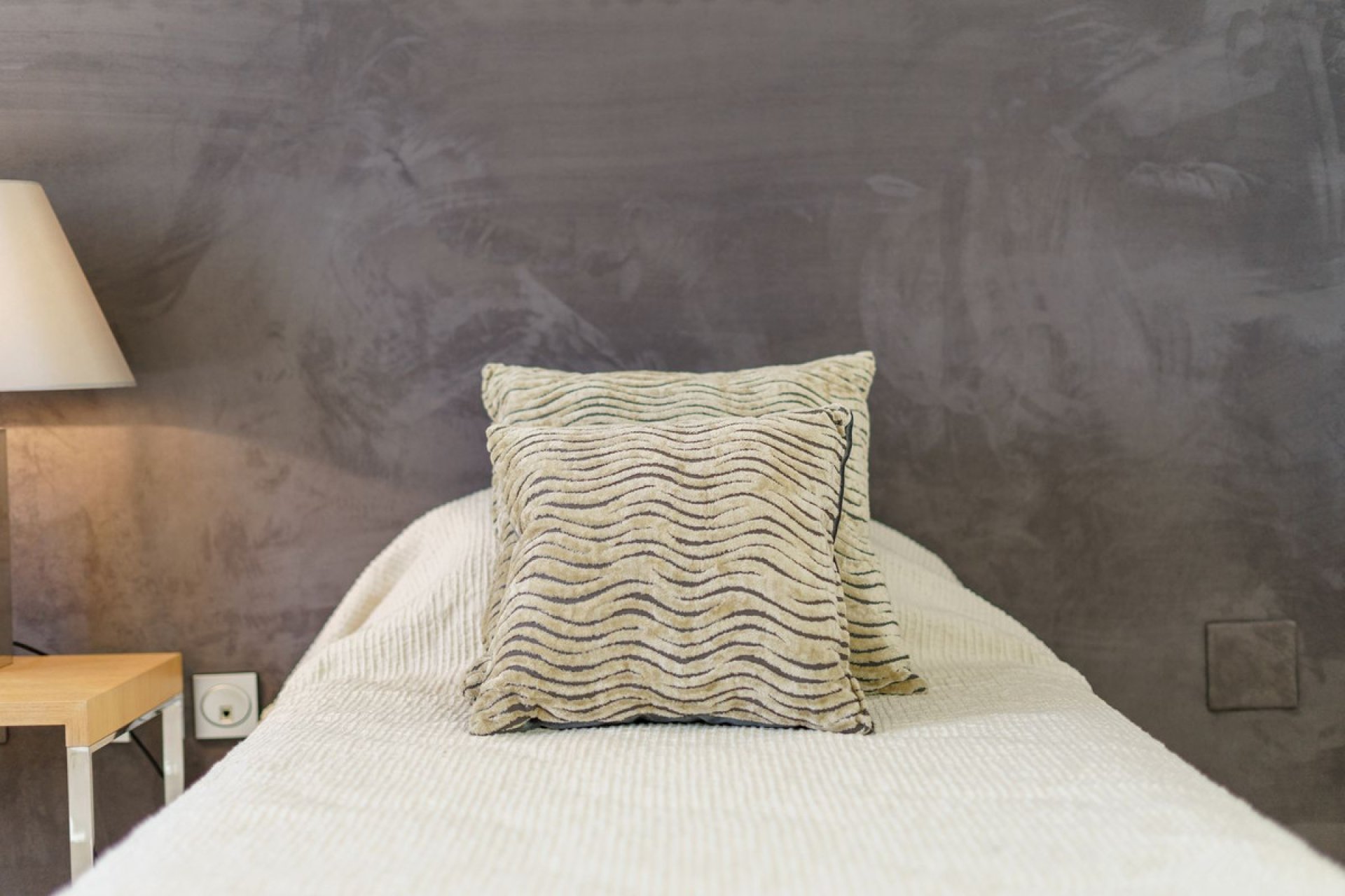 Resale - Apartment - Middle Floor Apartment - Benahavís - Benahavís Centro