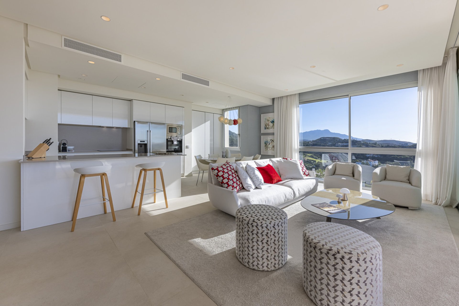 Resale - Apartment - Middle Floor Apartment - Benahavís - Benahavís Centro