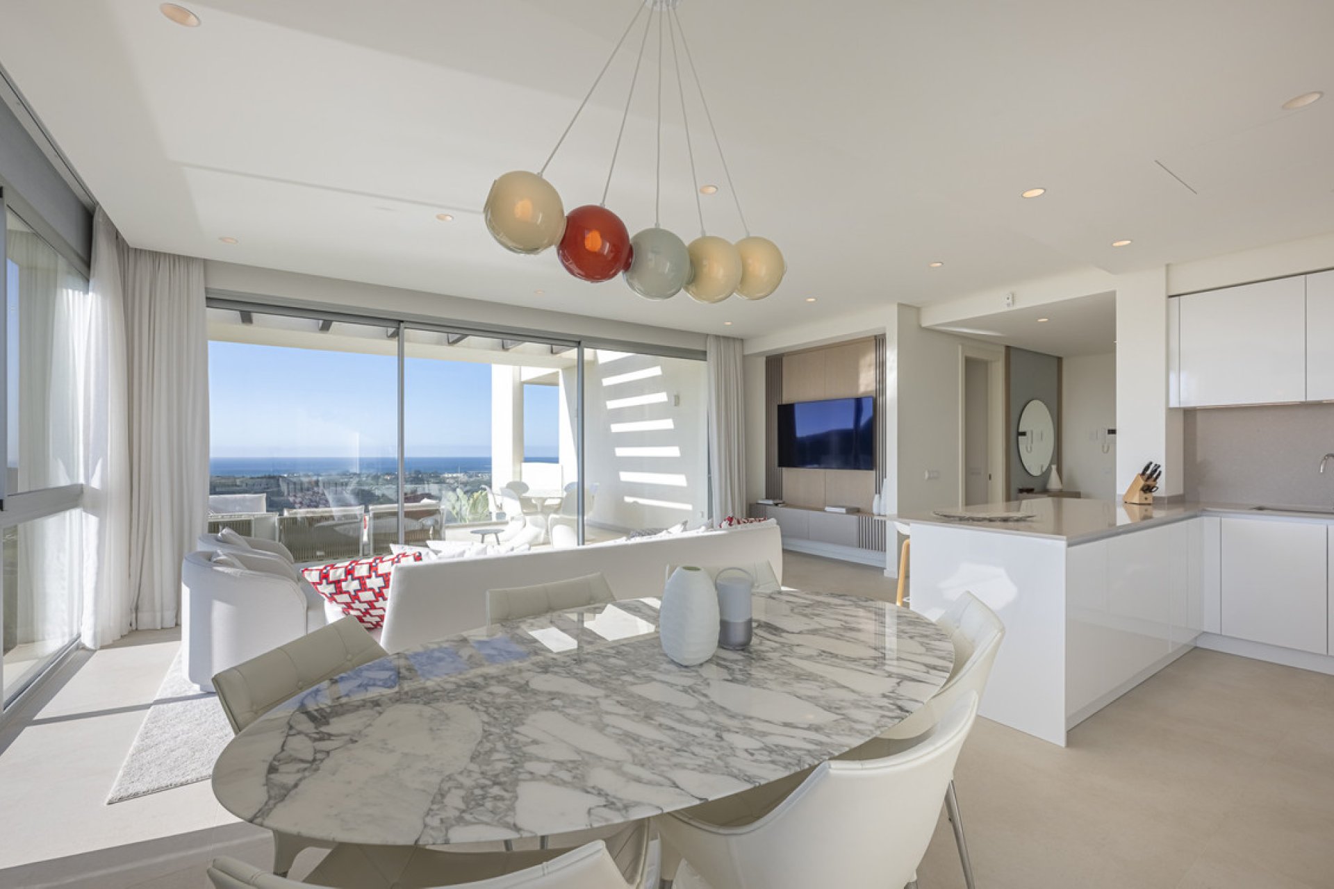 Resale - Apartment - Middle Floor Apartment - Benahavís - Benahavís Centro