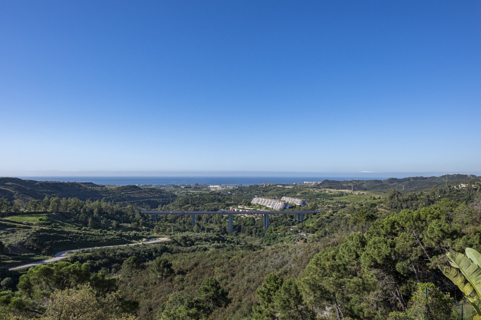 Resale - Apartment - Middle Floor Apartment - Benahavís - Benahavís Centro