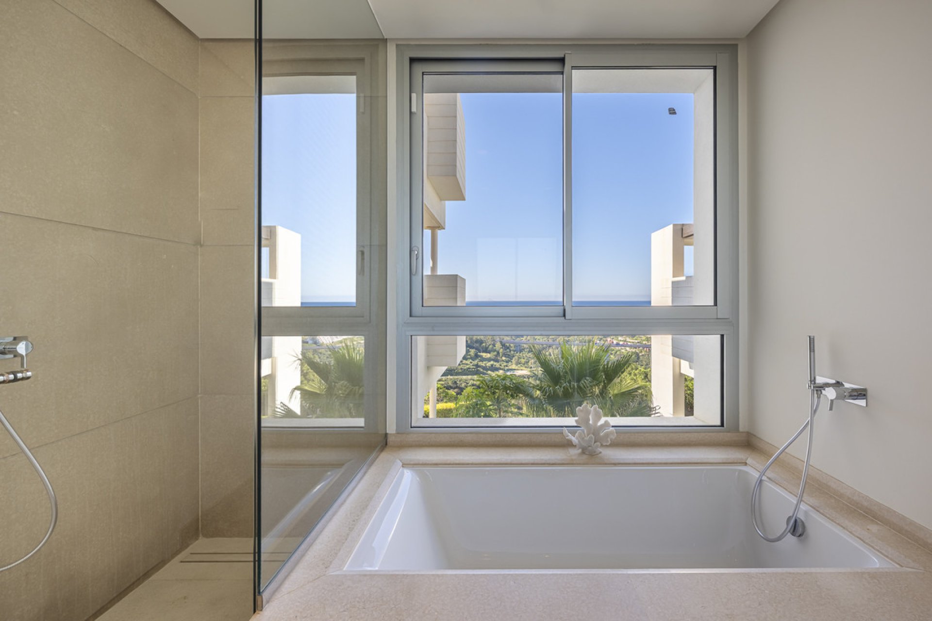 Resale - Apartment - Middle Floor Apartment - Benahavís - Benahavís Centro