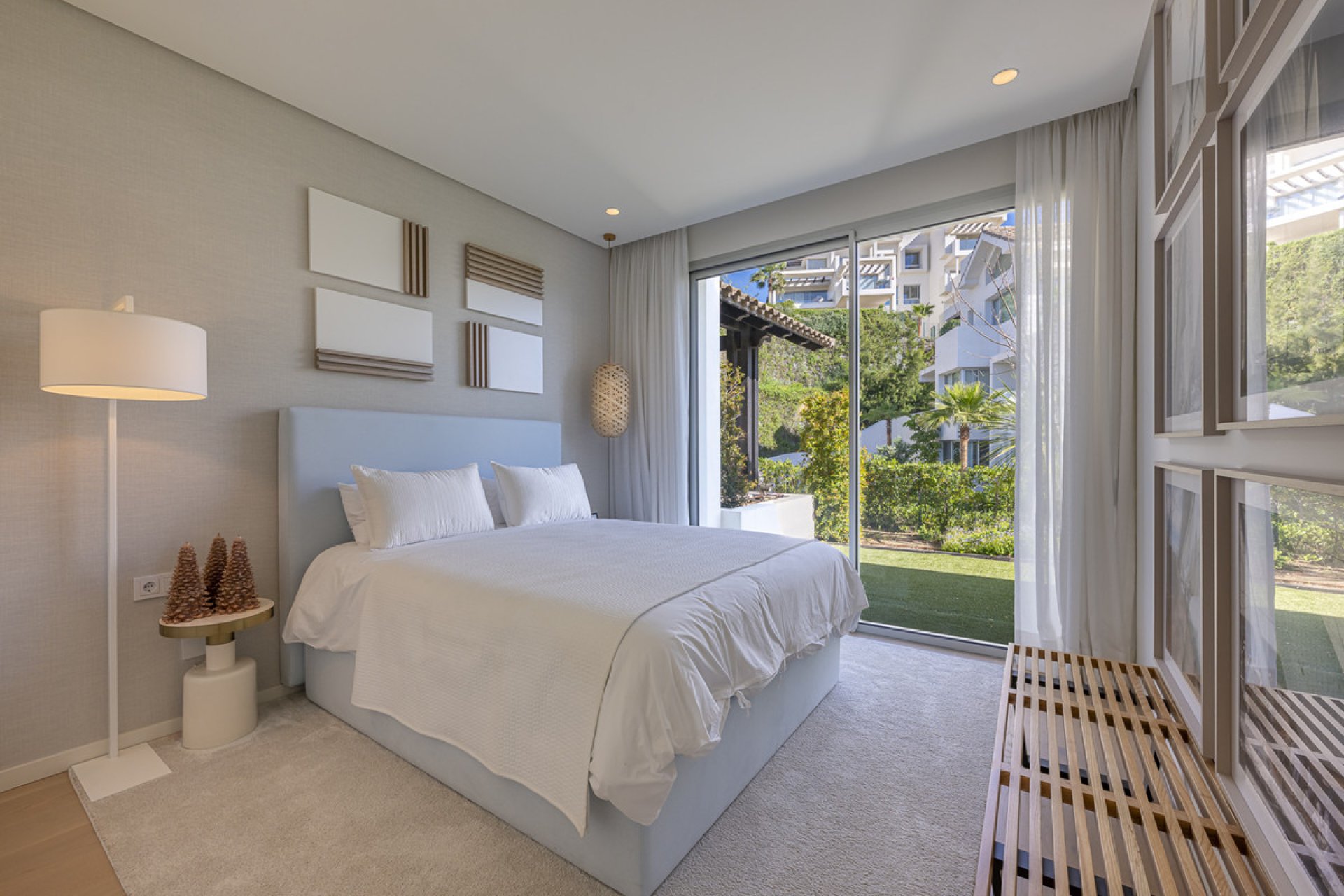 Resale - Apartment - Middle Floor Apartment - Benahavís - Benahavís Centro