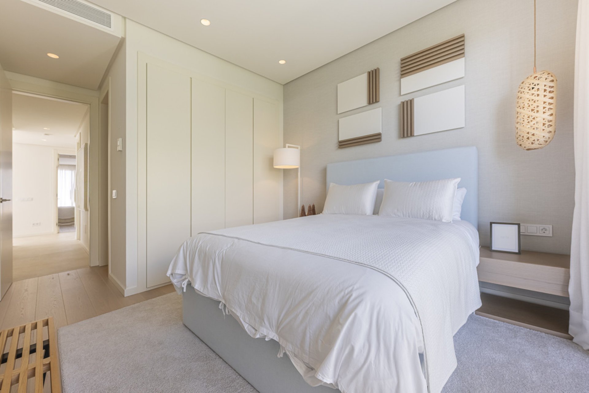 Resale - Apartment - Middle Floor Apartment - Benahavís - Benahavís Centro