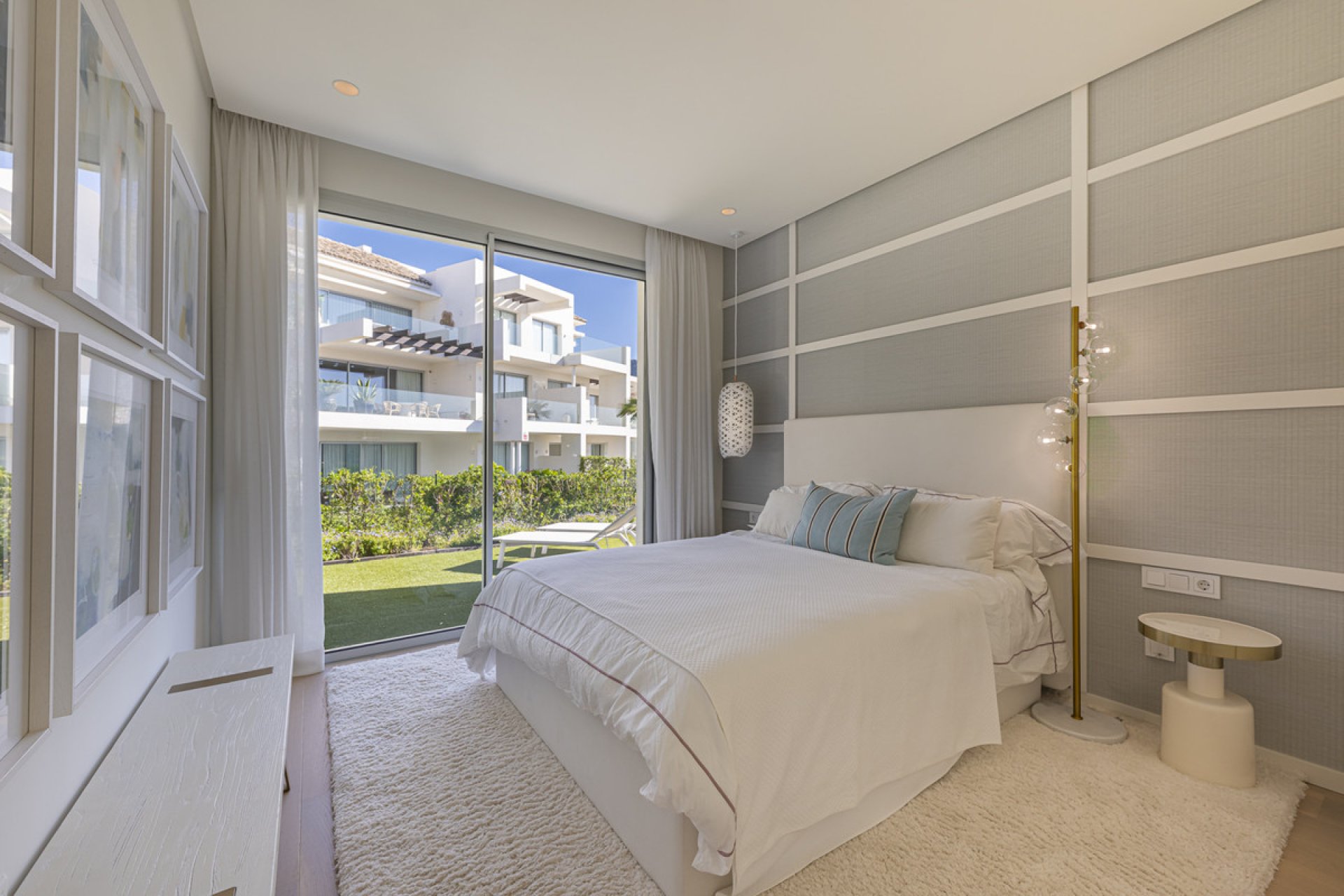 Resale - Apartment - Middle Floor Apartment - Benahavís - Benahavís Centro