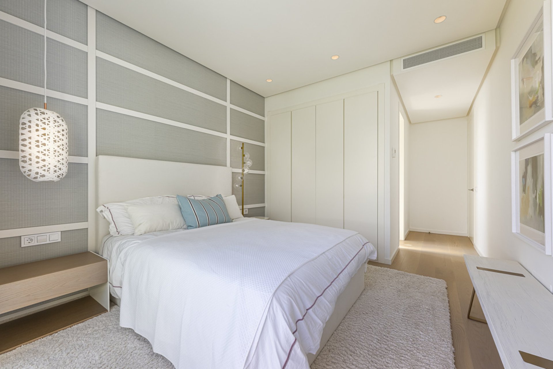 Resale - Apartment - Middle Floor Apartment - Benahavís - Benahavís Centro