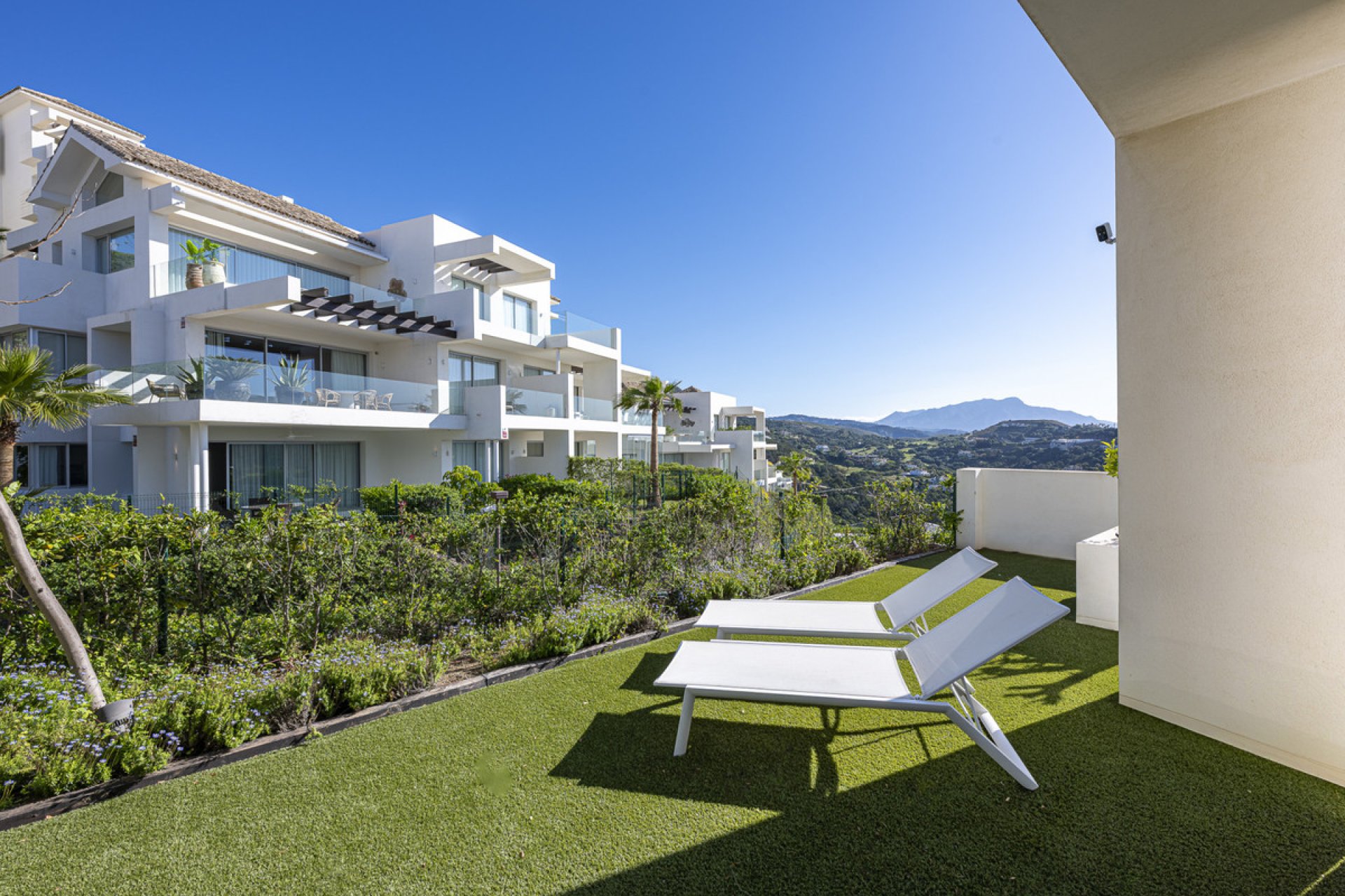 Resale - Apartment - Middle Floor Apartment - Benahavís - Benahavís Centro