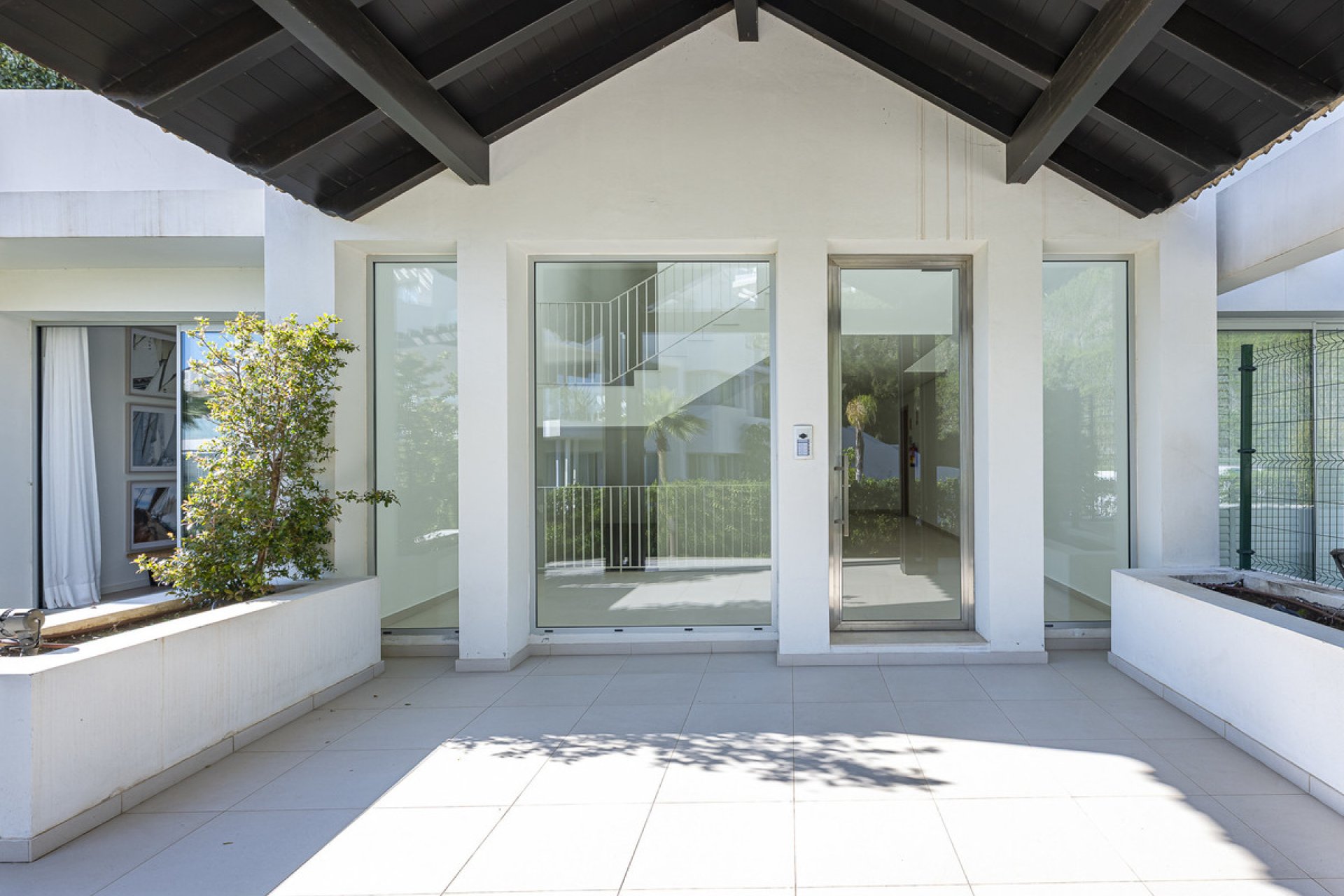 Resale - Apartment - Middle Floor Apartment - Benahavís - Benahavís Centro