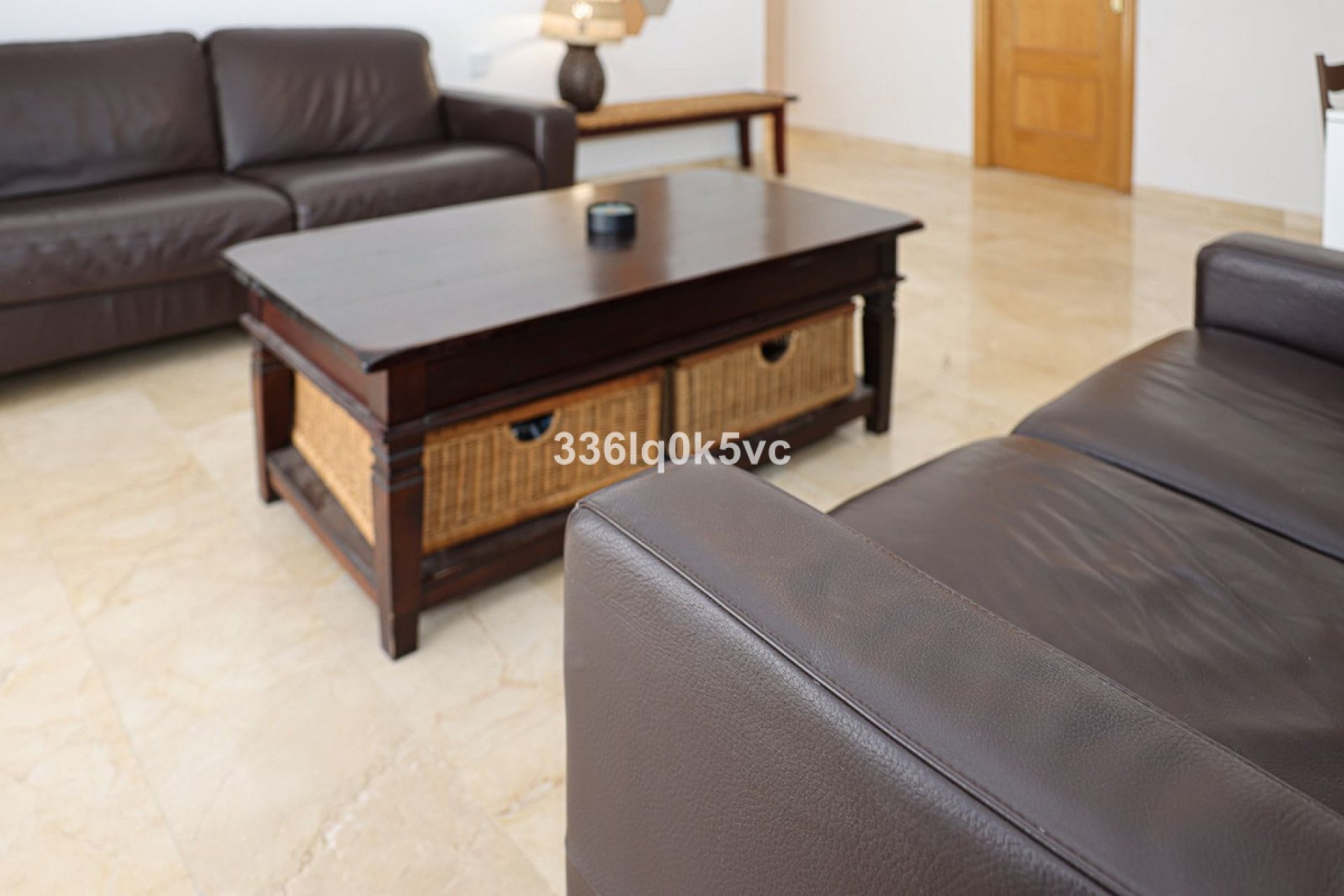 Resale - Apartment - Middle Floor Apartment - Benahavís - Benahavís Centro