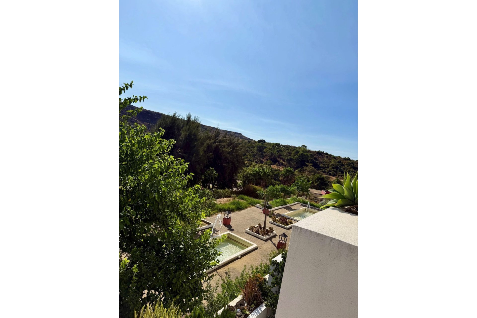 Resale - Apartment - Middle Floor Apartment - Benahavís - Benahavís Centro