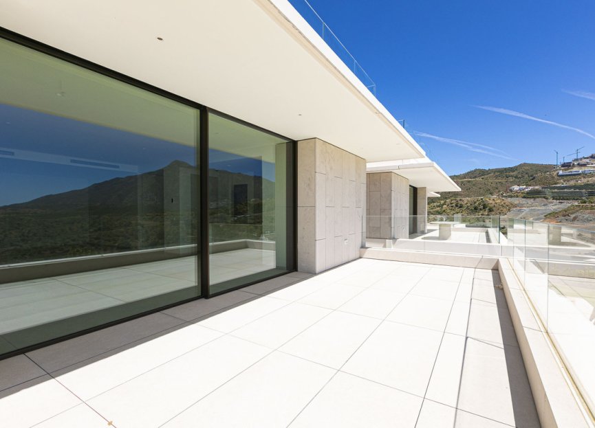 Resale - Apartment - Middle Floor Apartment - Benahavís - Benahavís Centro