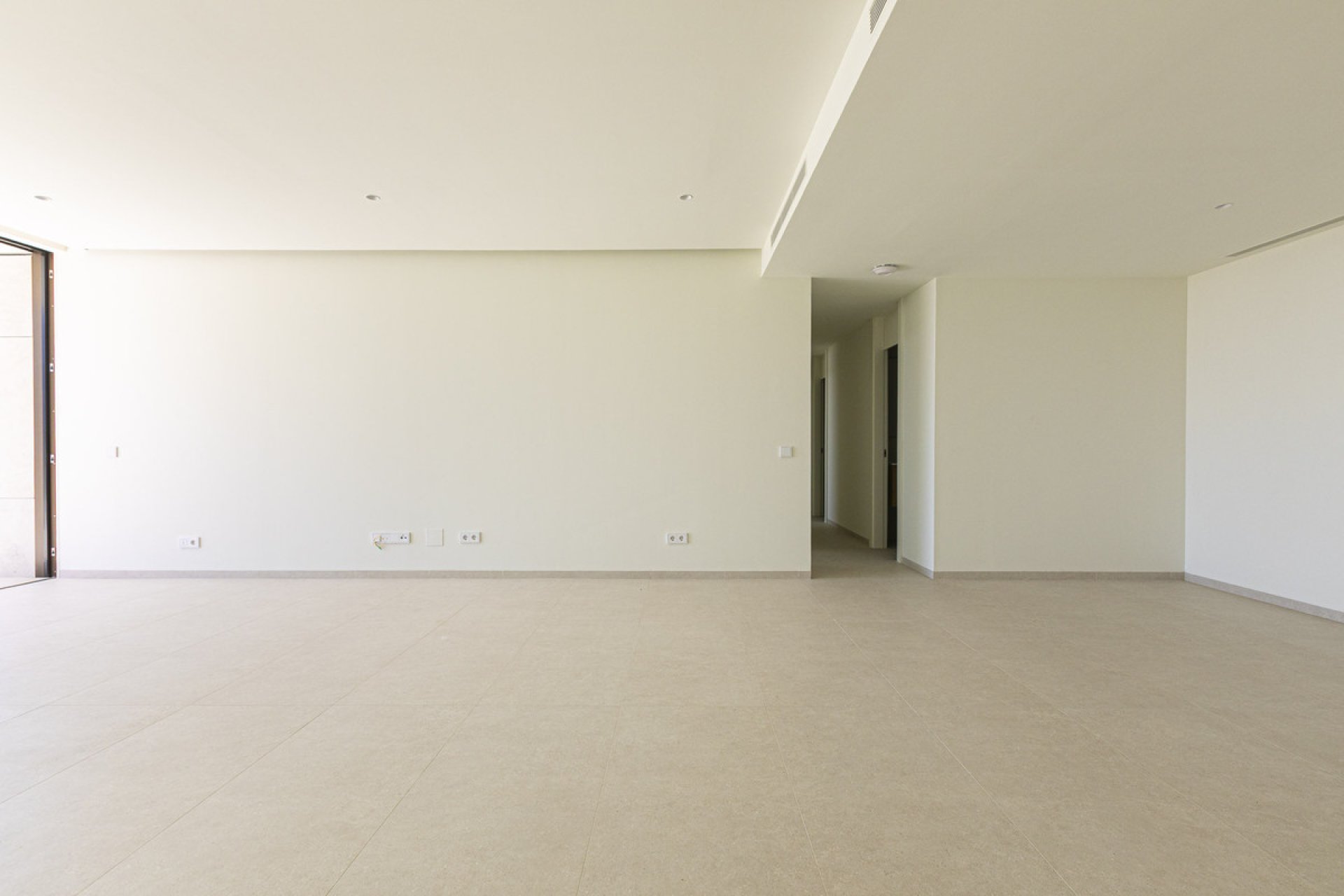 Resale - Apartment - Middle Floor Apartment - Benahavís - Benahavís Centro