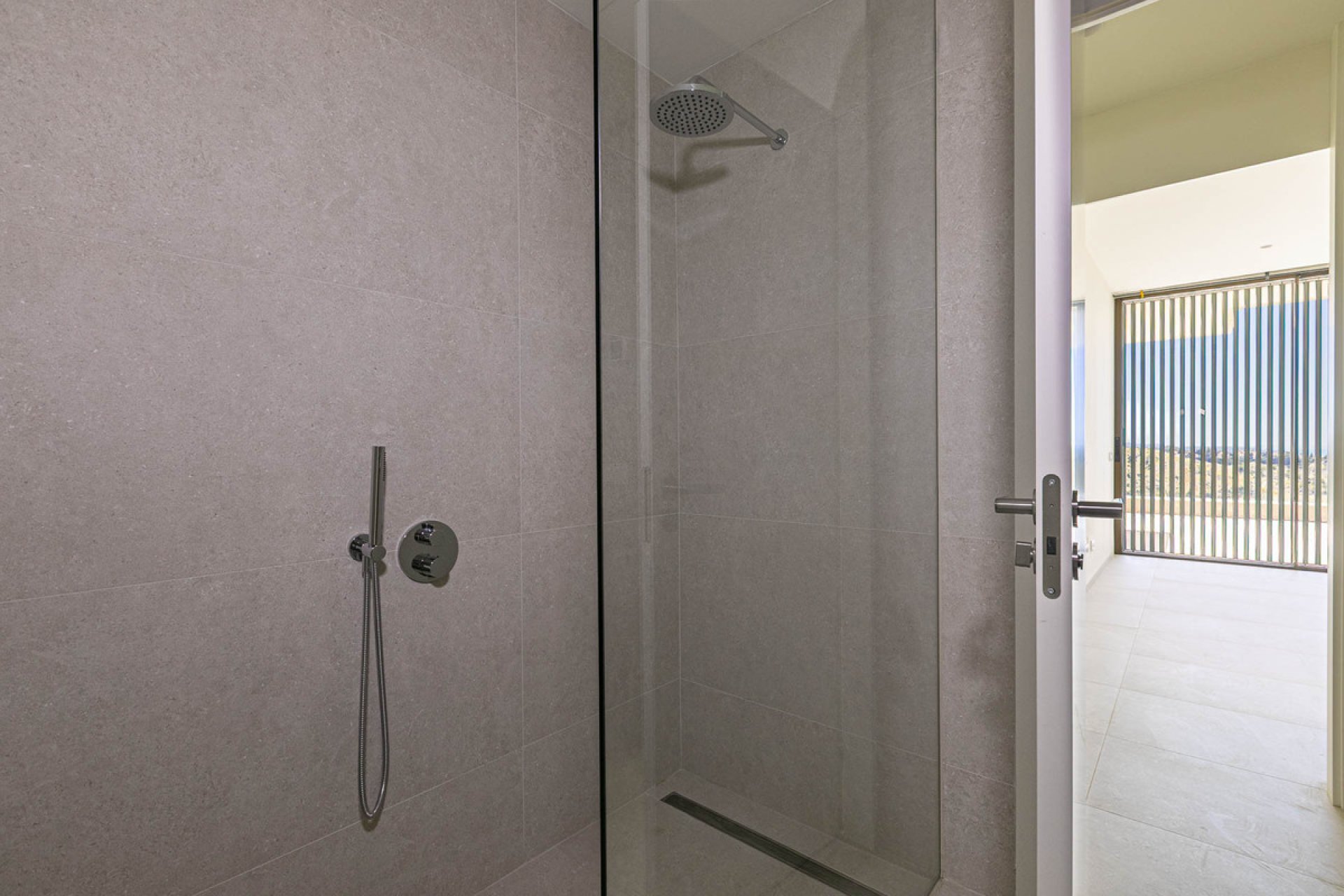 Resale - Apartment - Middle Floor Apartment - Benahavís - Benahavís Centro