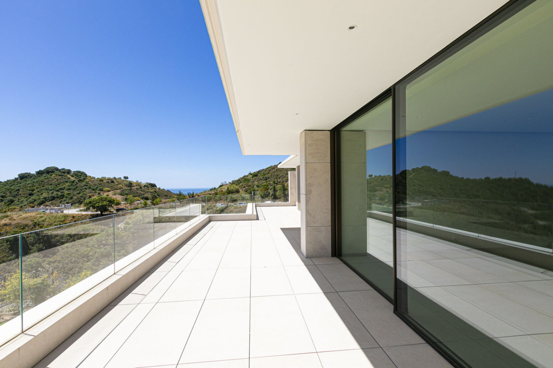 Resale - Apartment - Middle Floor Apartment - Benahavís - Benahavís Centro