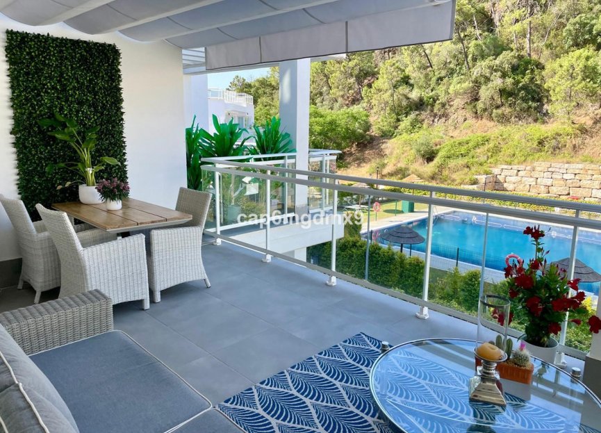 Resale - Apartment - Middle Floor Apartment - Benahavís - Benahavís Centro