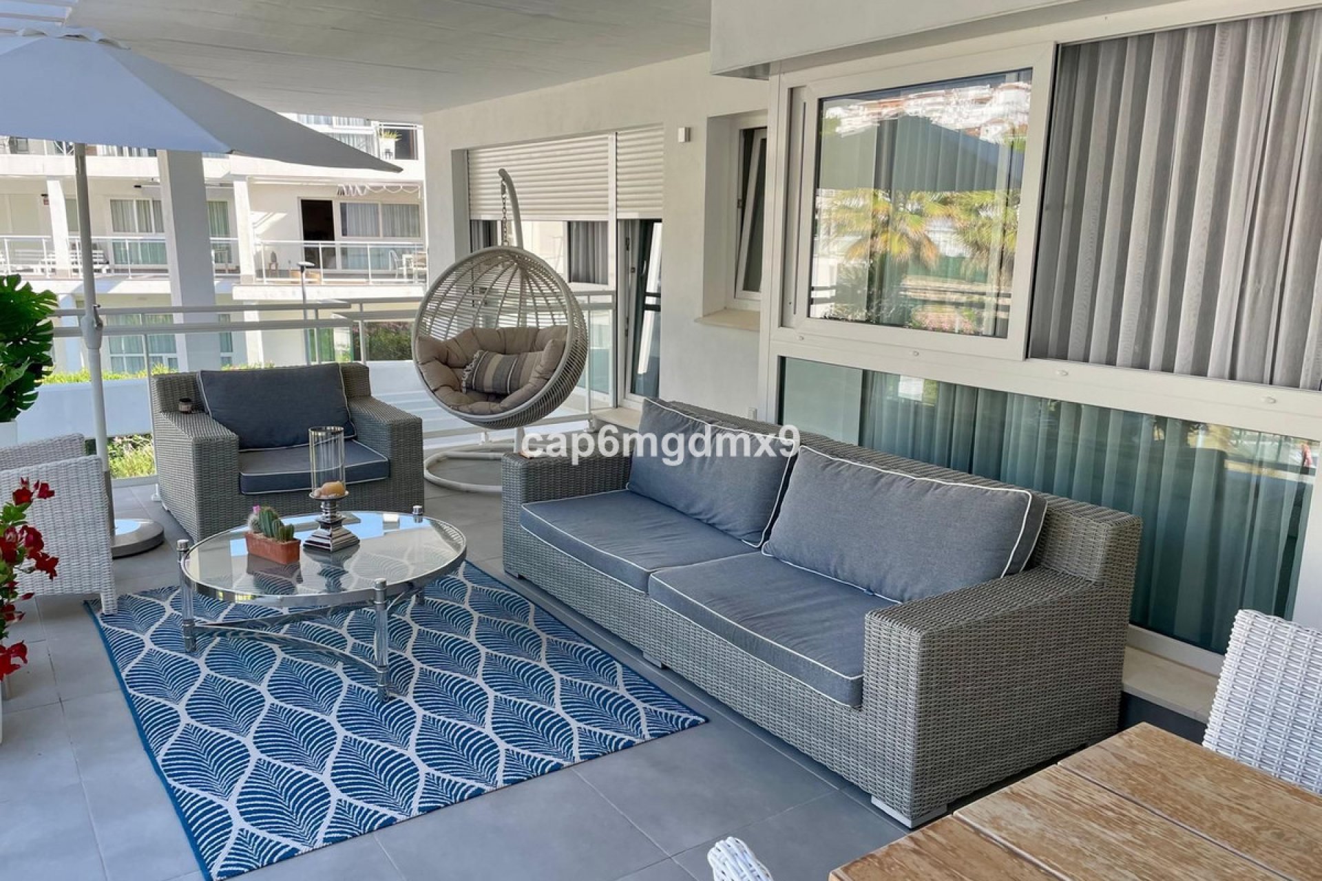 Resale - Apartment - Middle Floor Apartment - Benahavís - Benahavís Centro