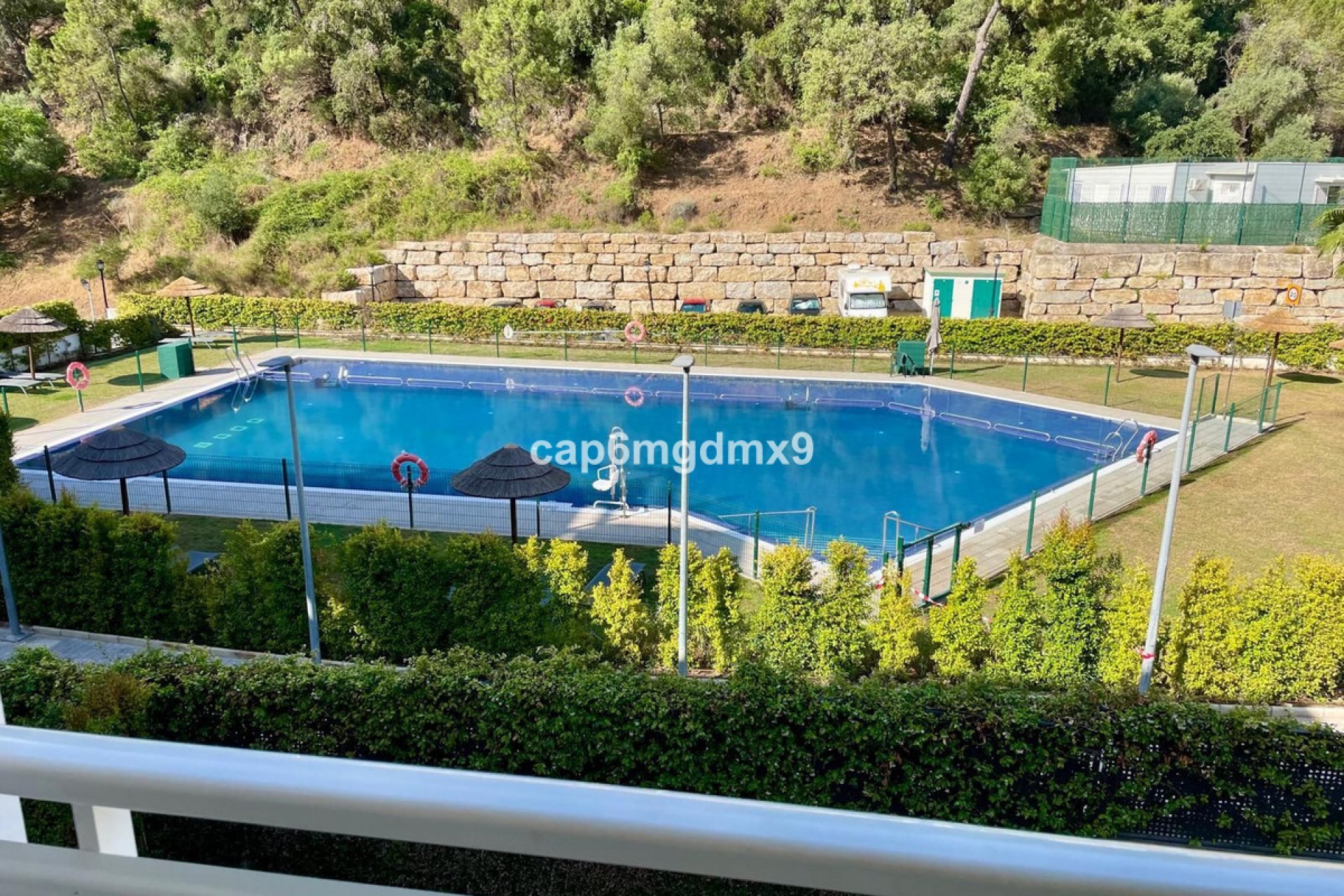 Resale - Apartment - Middle Floor Apartment - Benahavís - Benahavís Centro