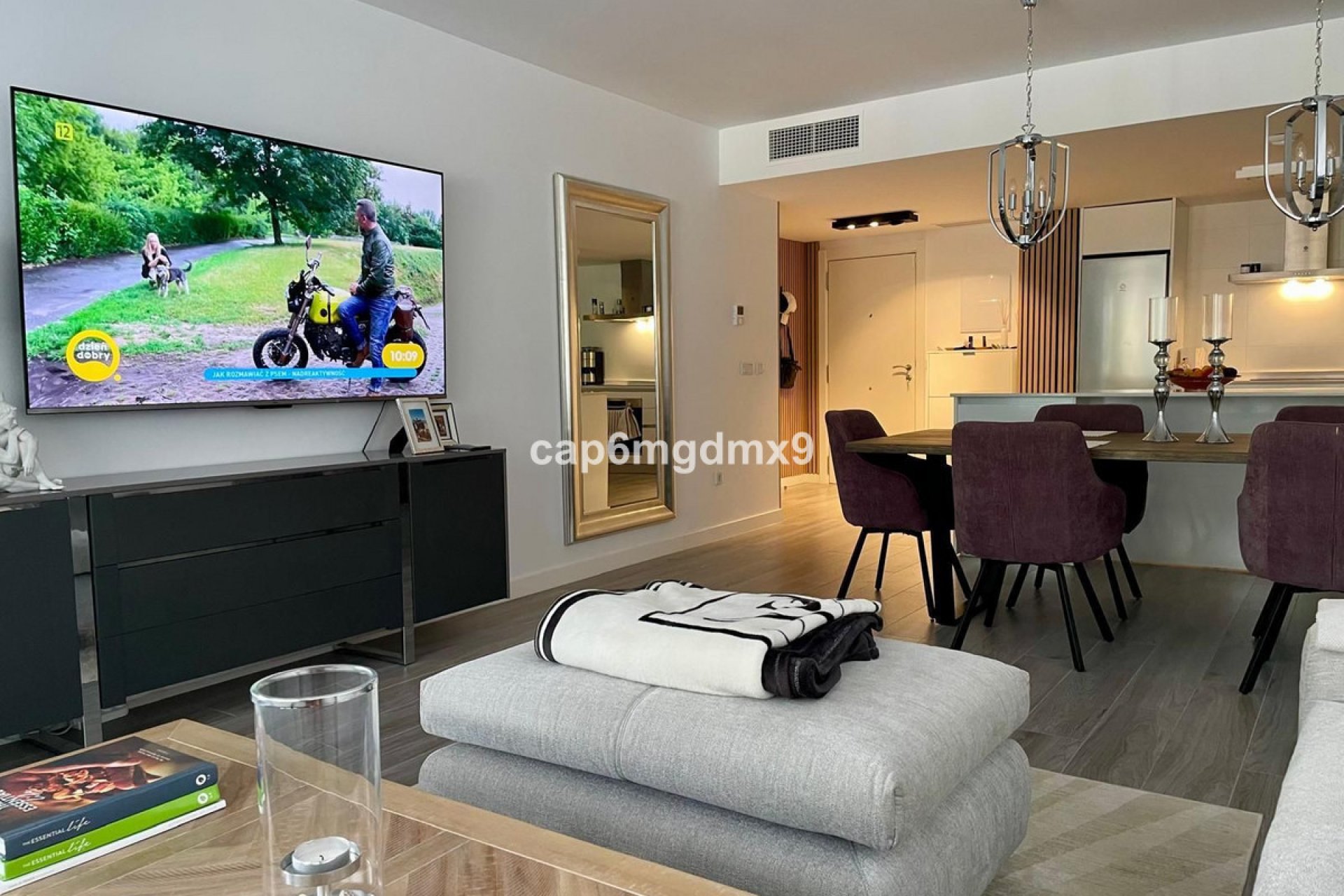 Resale - Apartment - Middle Floor Apartment - Benahavís - Benahavís Centro