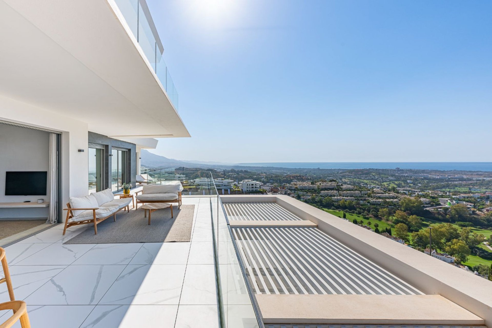 Resale - Apartment - Middle Floor Apartment - Benahavís - Benahavís Centro