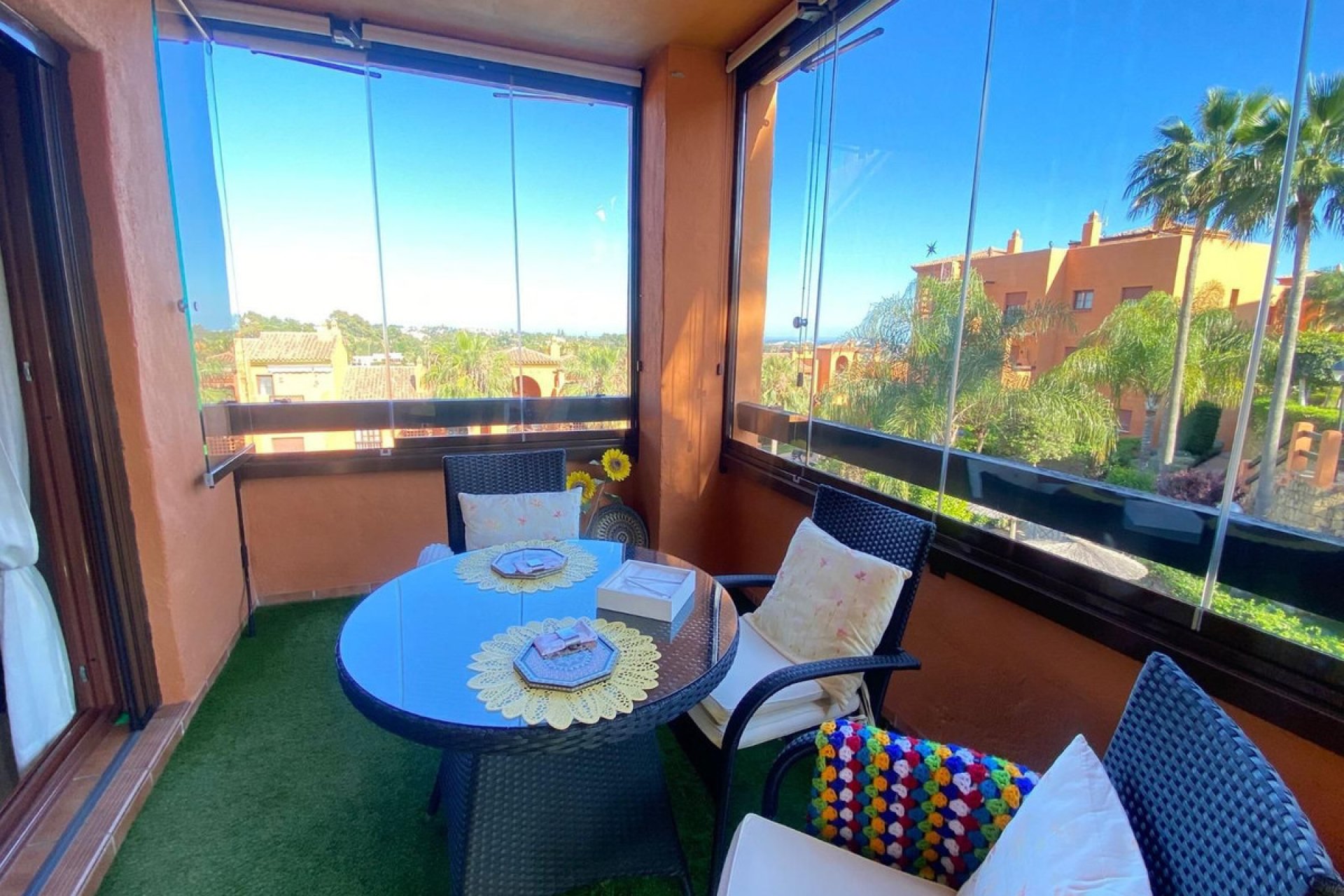 Resale - Apartment - Middle Floor Apartment - Benahavís - Benahavís Centro