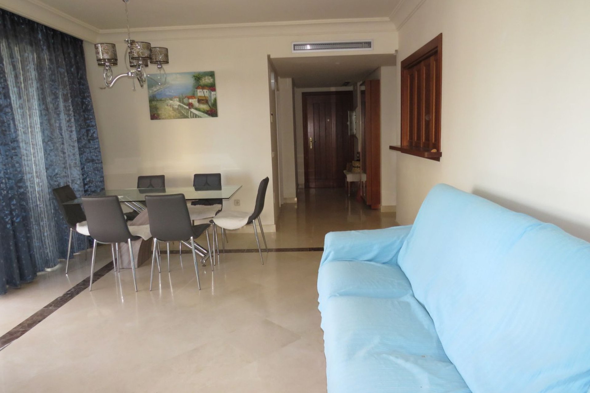 Resale - Apartment - Middle Floor Apartment - Benahavís - Benahavís Centro