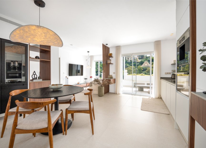 Resale - Apartment - Middle Floor Apartment - Benahavís - Benahavís Centro