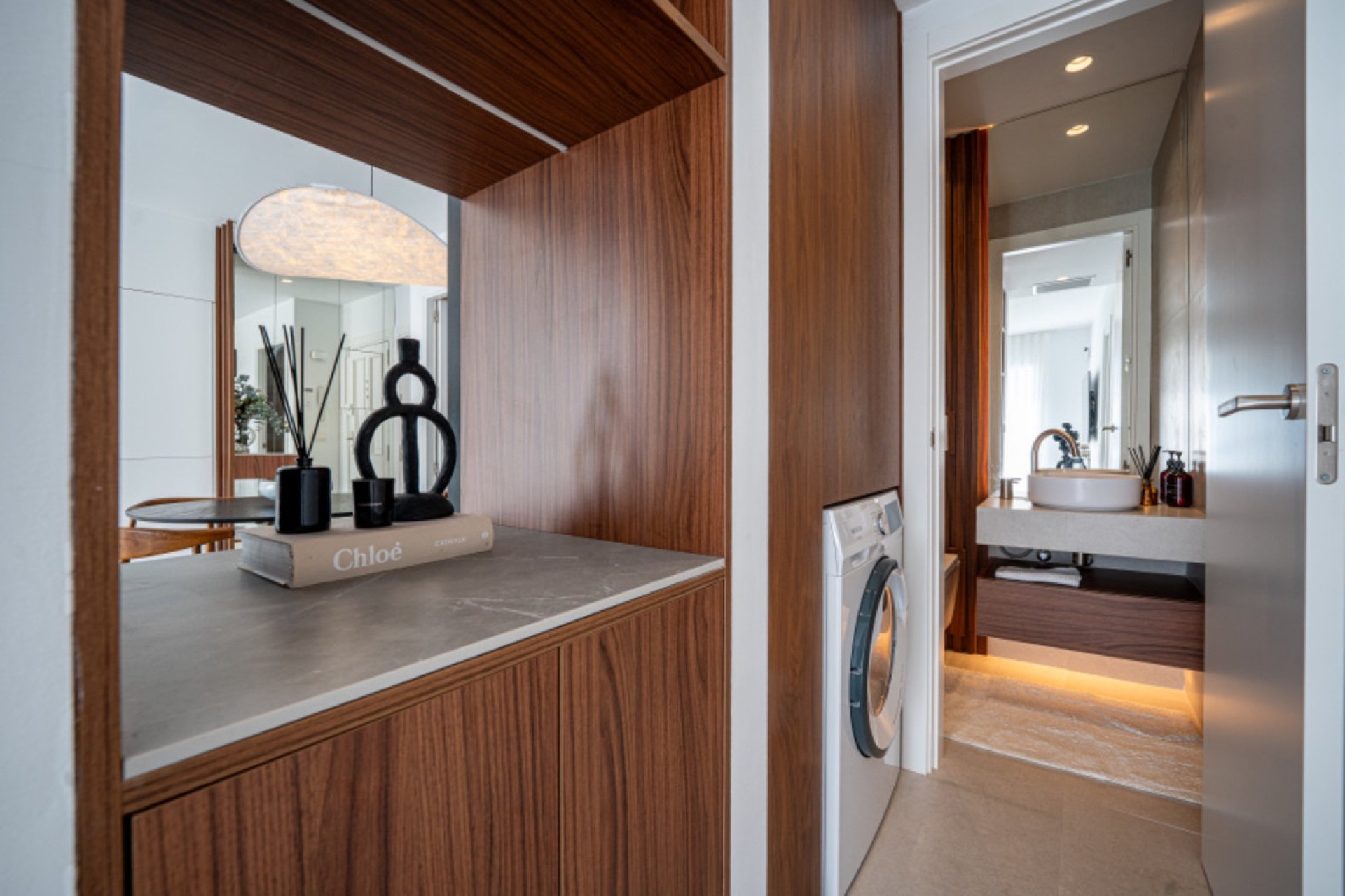 Resale - Apartment - Middle Floor Apartment - Benahavís - Benahavís Centro