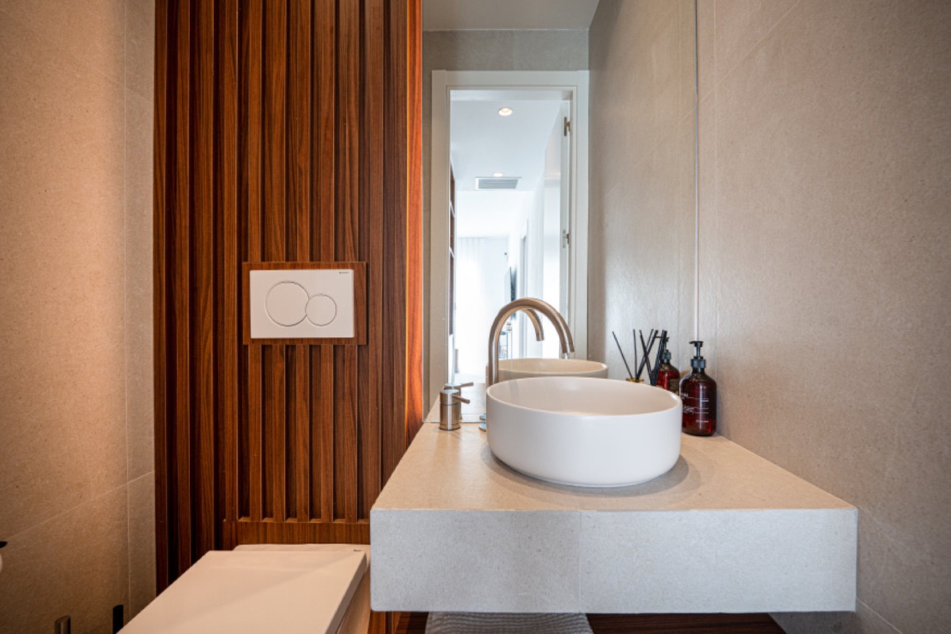 Resale - Apartment - Middle Floor Apartment - Benahavís - Benahavís Centro