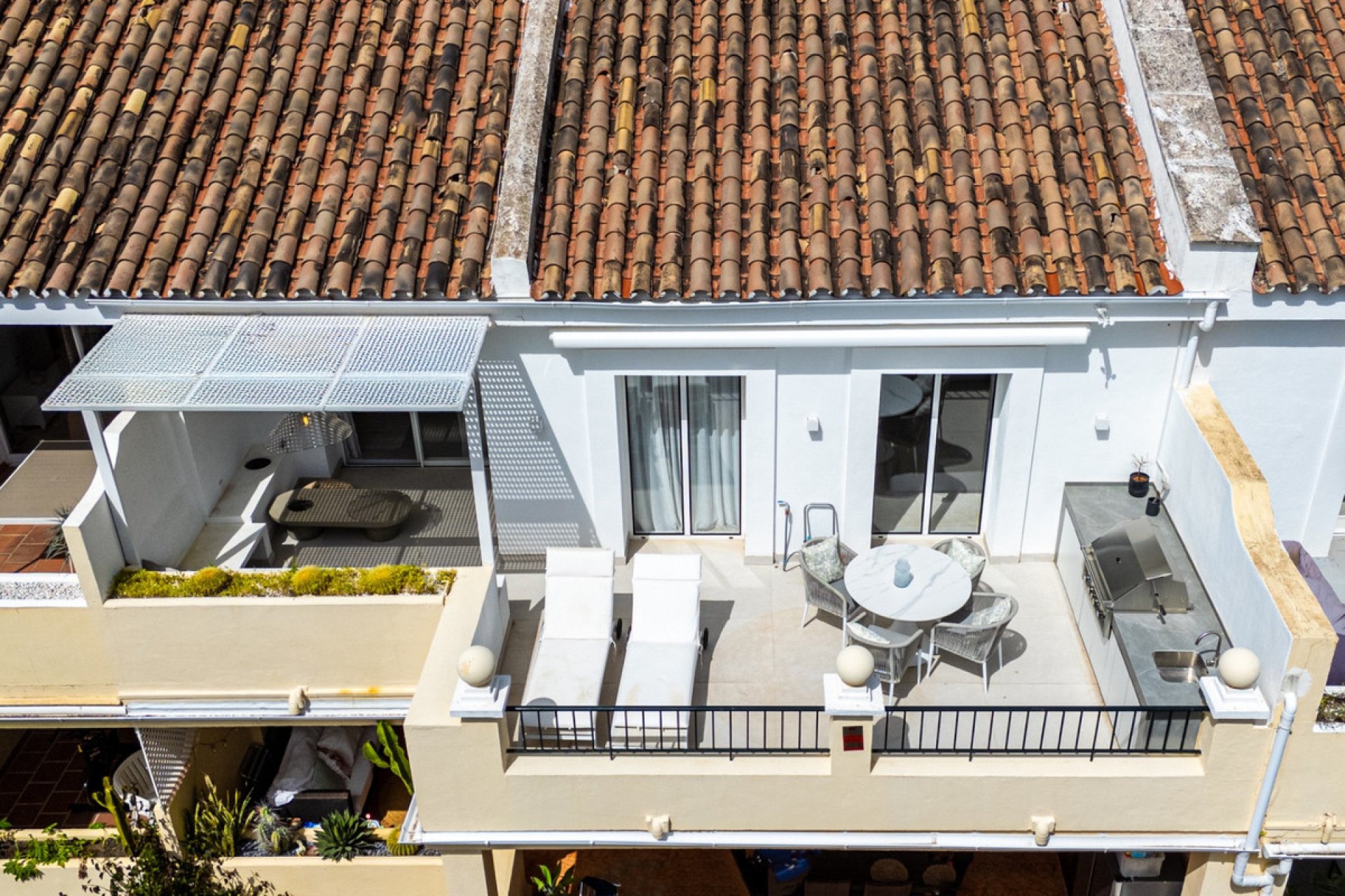 Resale - Apartment - Middle Floor Apartment - Benahavís - Benahavís Centro