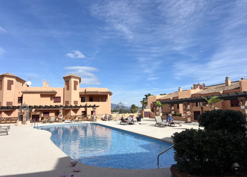 Resale - Apartment - Middle Floor Apartment - Benahavís - Benahavís Centro