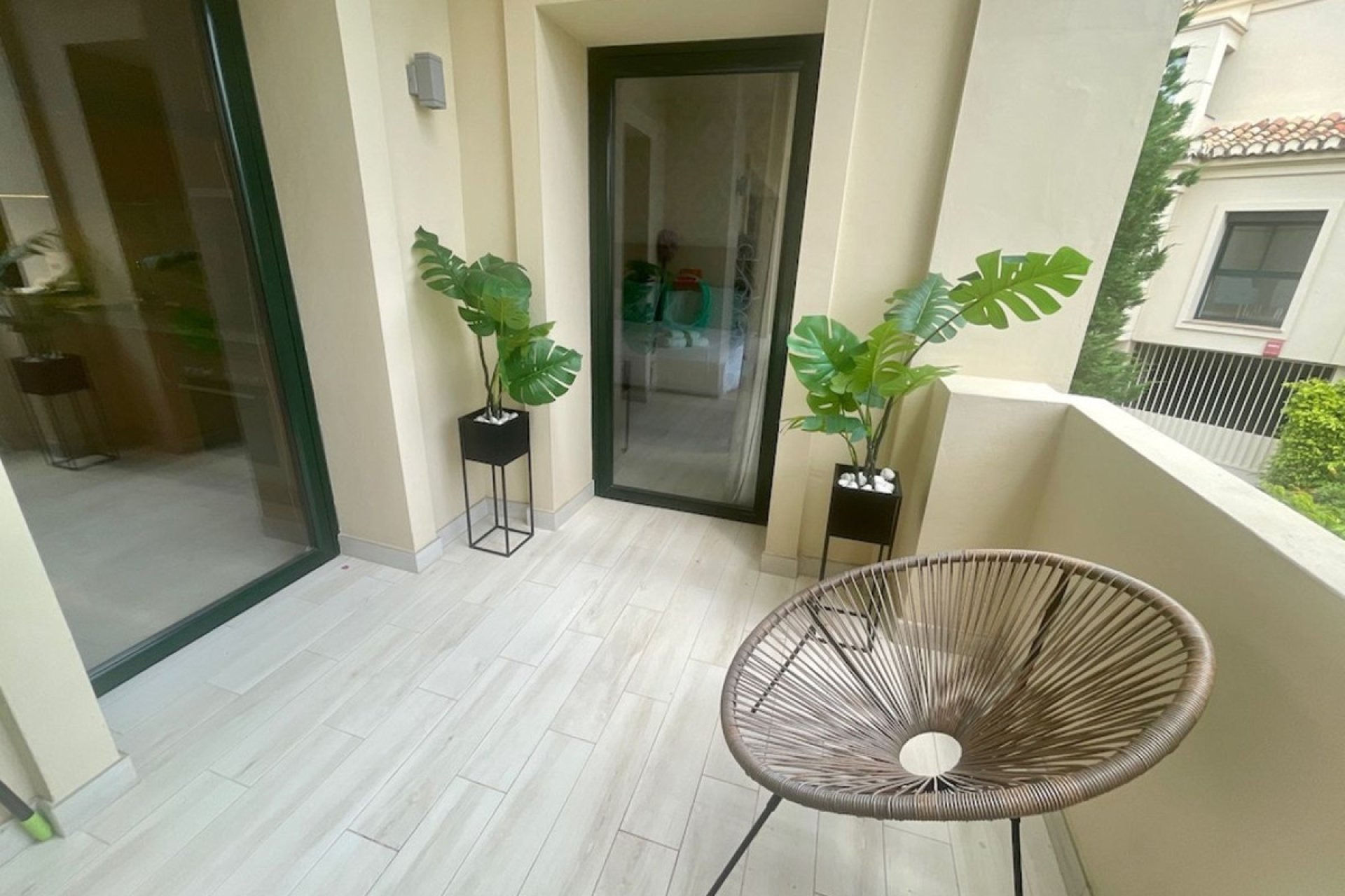 Resale - Apartment - Middle Floor Apartment - Benahavís - Benahavís Centro