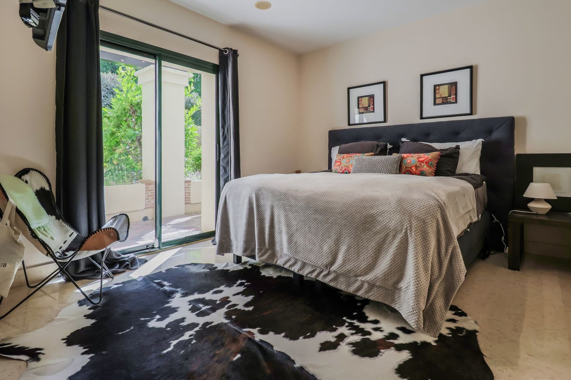 Resale - Apartment - Middle Floor Apartment - Benahavís - Benahavís Centro