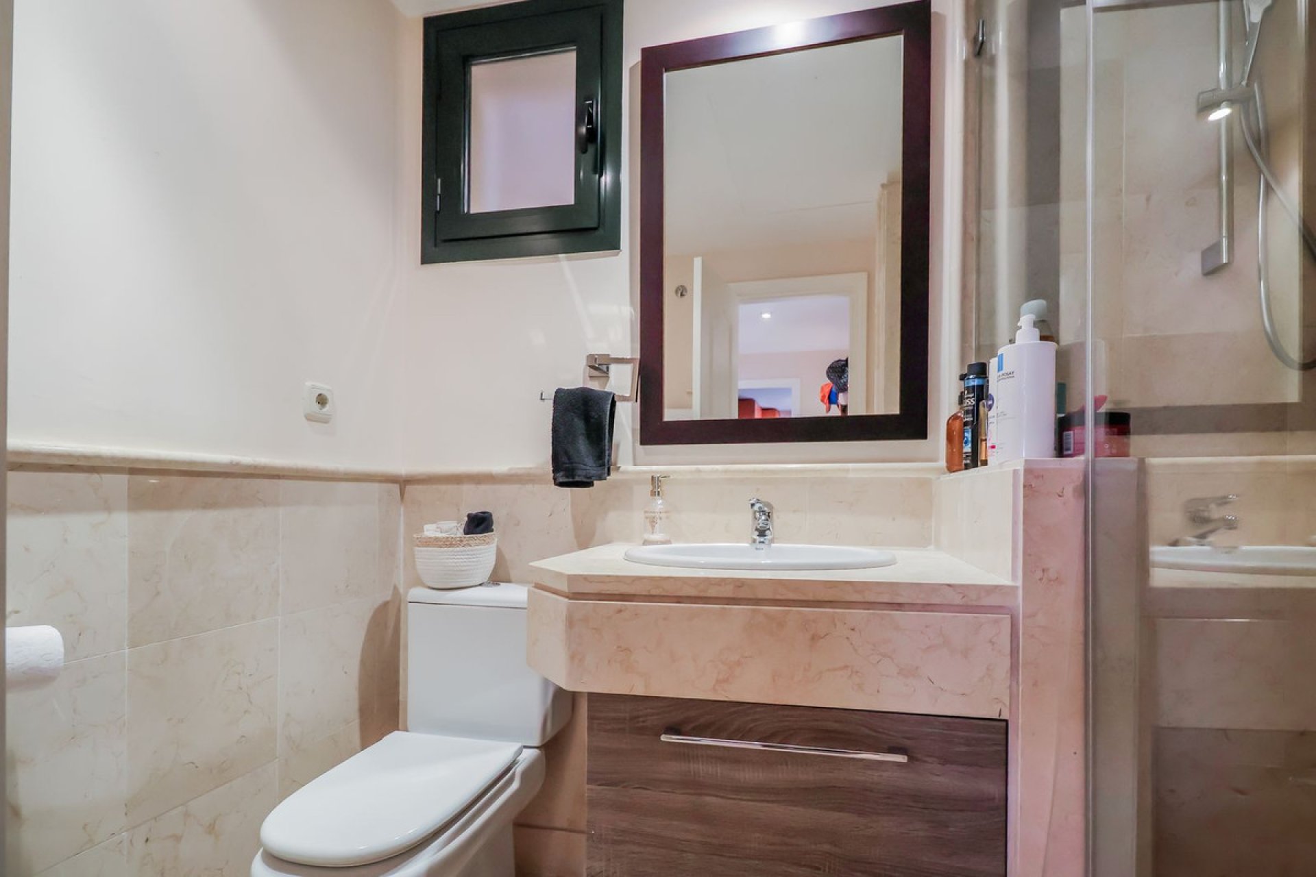 Resale - Apartment - Middle Floor Apartment - Benahavís - Benahavís Centro