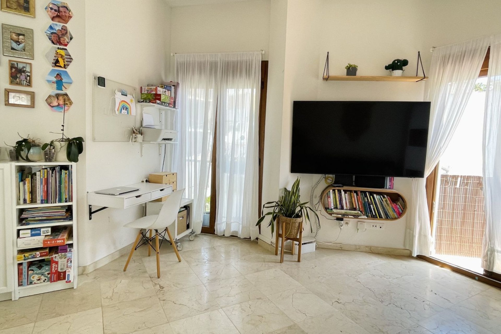 Resale - Apartment - Middle Floor Apartment - Benahavís - Benahavís Centro