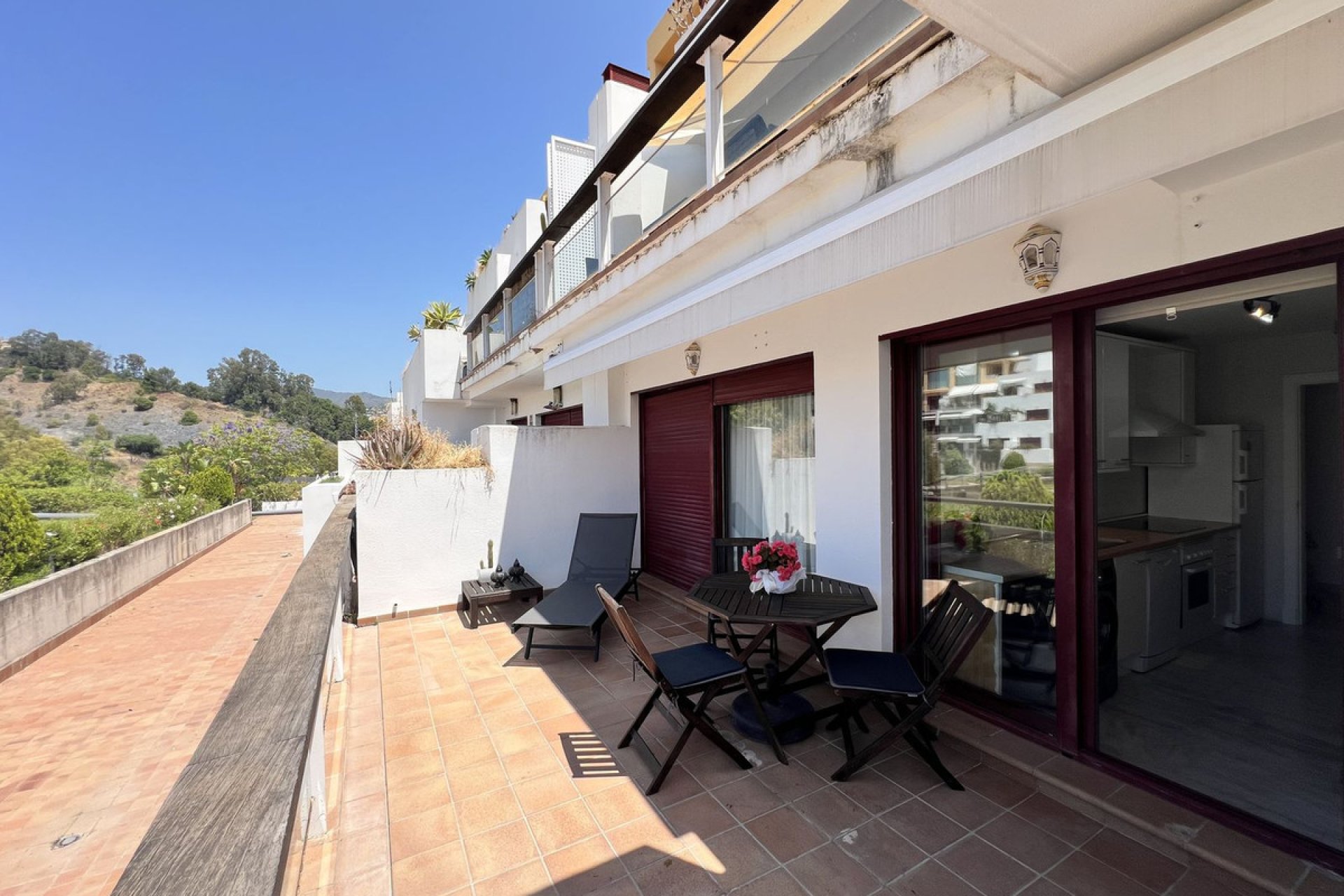 Resale - Apartment - Middle Floor Apartment - Benahavís - Benahavís Centro