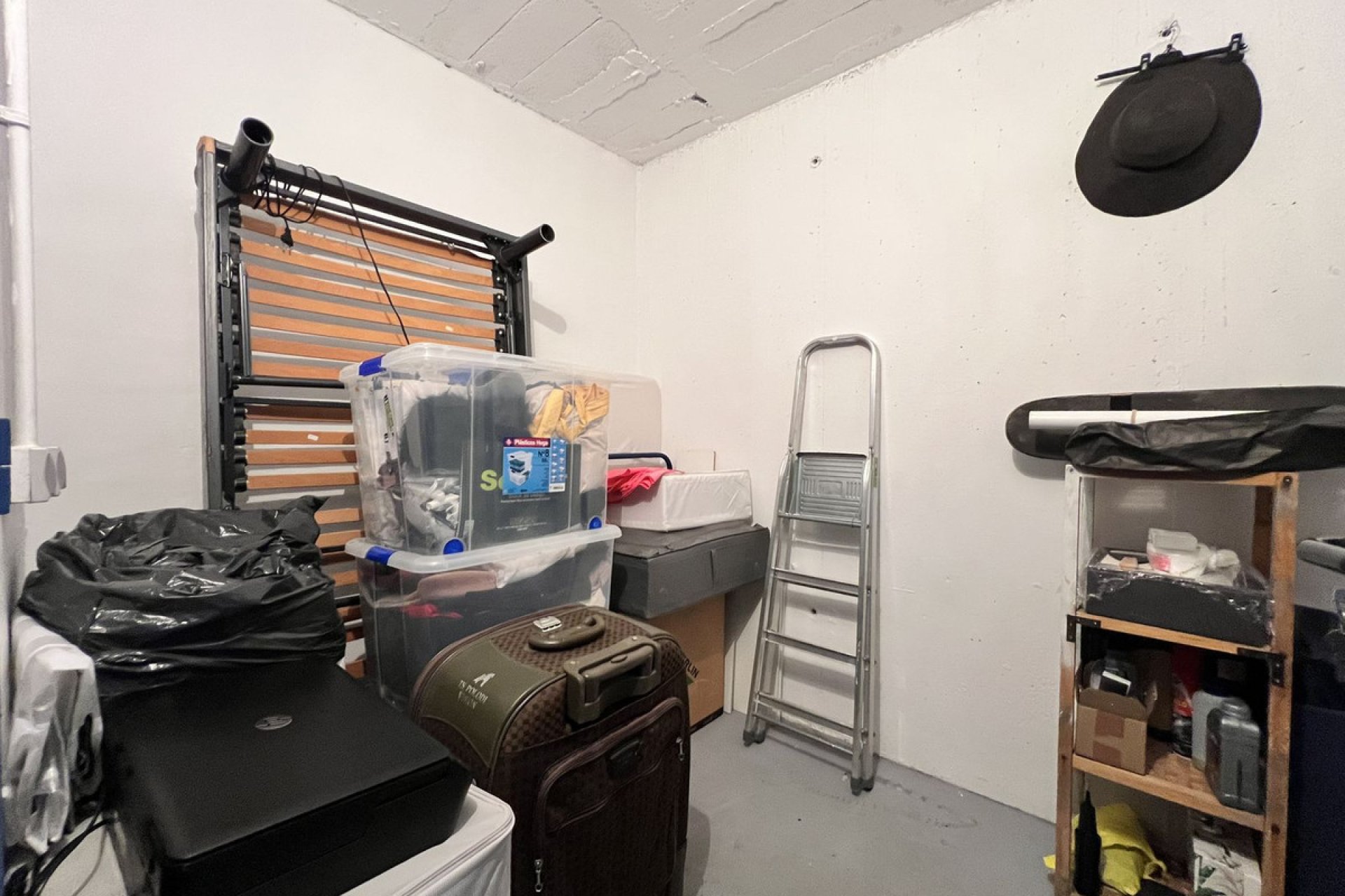 Resale - Apartment - Middle Floor Apartment - Benahavís - Benahavís Centro