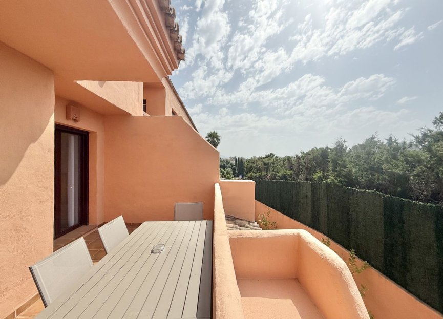 Resale - Apartment - Middle Floor Apartment - Benahavís - Benahavís Centro