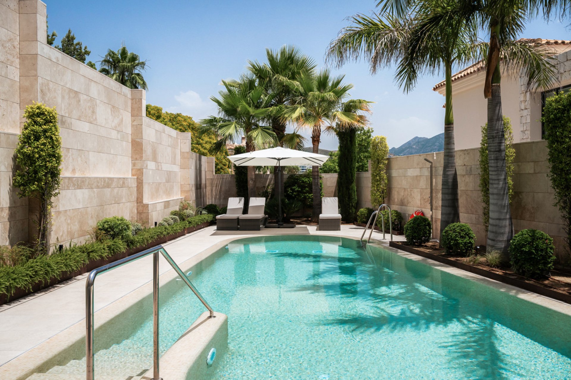 Resale - Apartment - Middle Floor Apartment - Benahavís - La Quinta